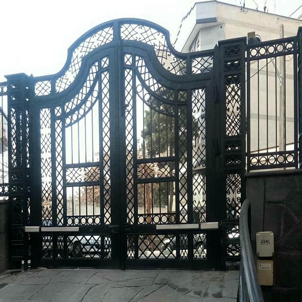 تعمیر درب پارکینگ جک دار بازویی و بررسی گیربکس