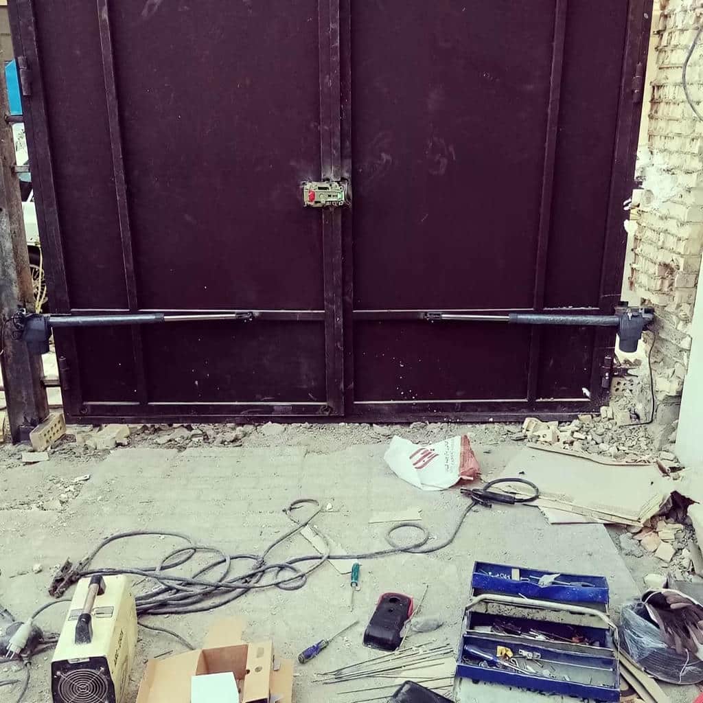خدمات نصب درب برقی ویلایی دو لنگه