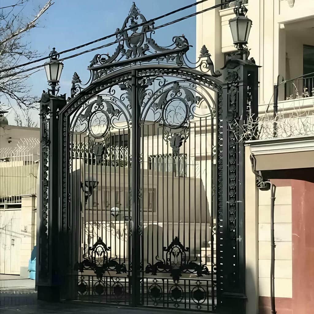 درب لولایی باغ با ورق ساده و پوشیدگی کامل