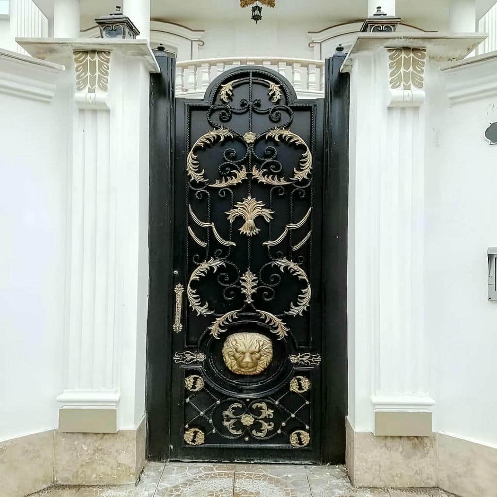 خرید درب حیاط کوچک نفررو با ابعاد سفارشی