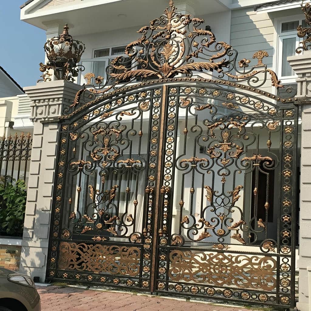 خرید درب پارکینگ طرح چوب ترموود با مشاوره تخصصی