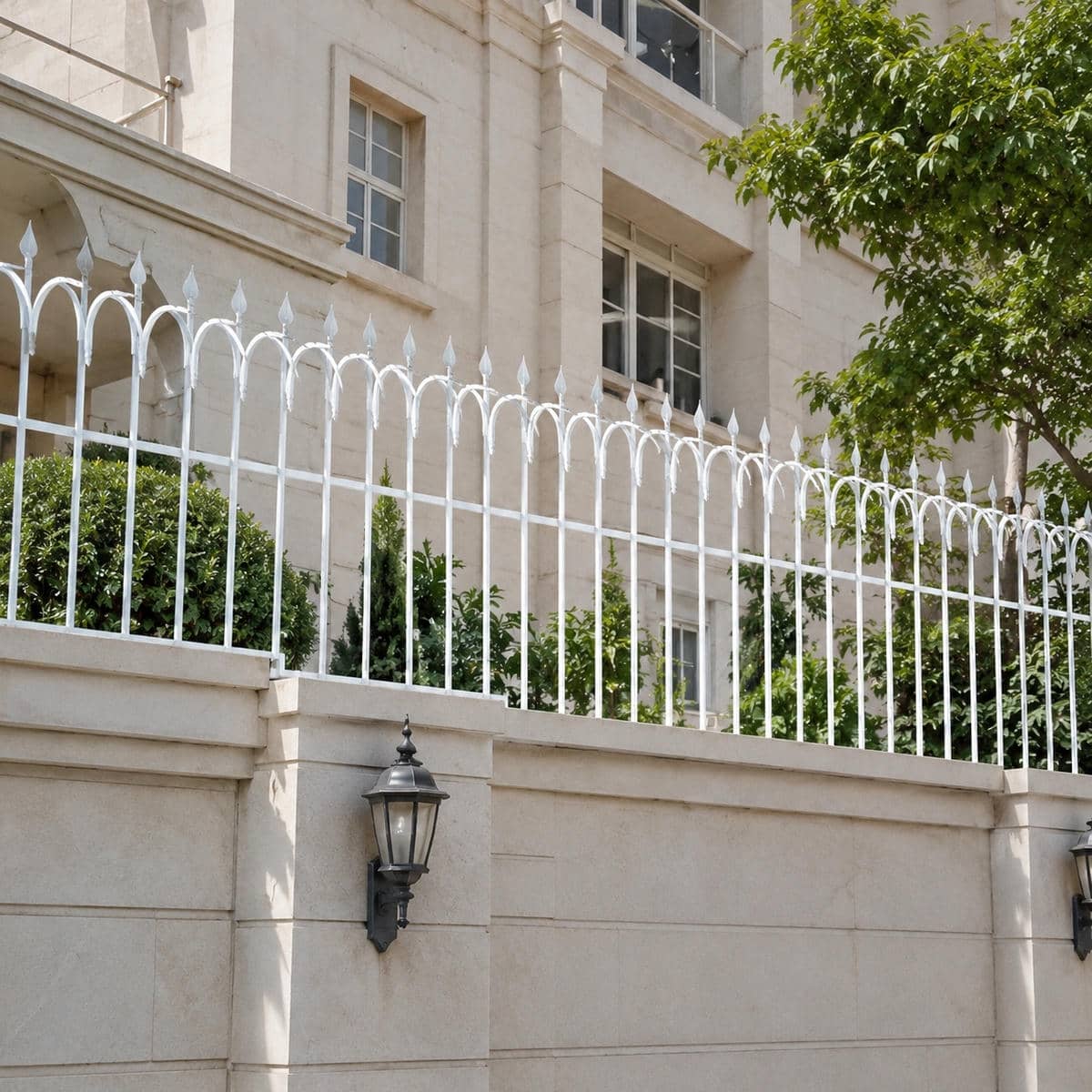 8 مدل حفاظ دیوار کوتاه حیاط