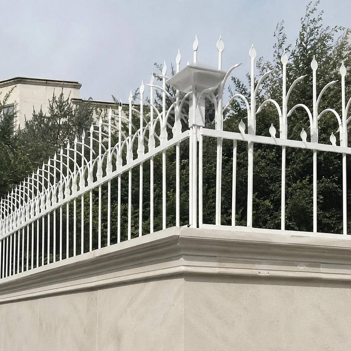 10 مدل حفاظ دیوار سیم خاردار ترکیبی