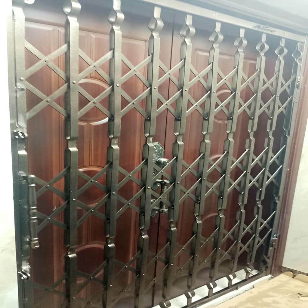 مرکز تخصصی محافظ درب آپارتمان با دوام و طول عمر بالا