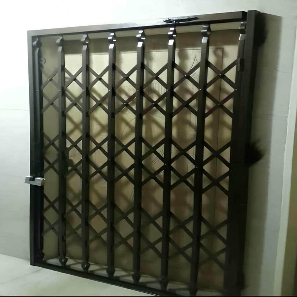 محافظ آکاردئونی فضای داخلی