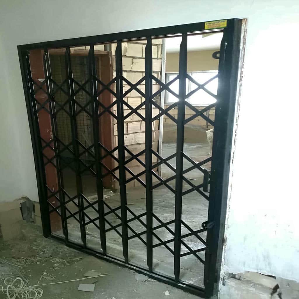 درب آکاردئونی ورودی آپارتمان فلزی