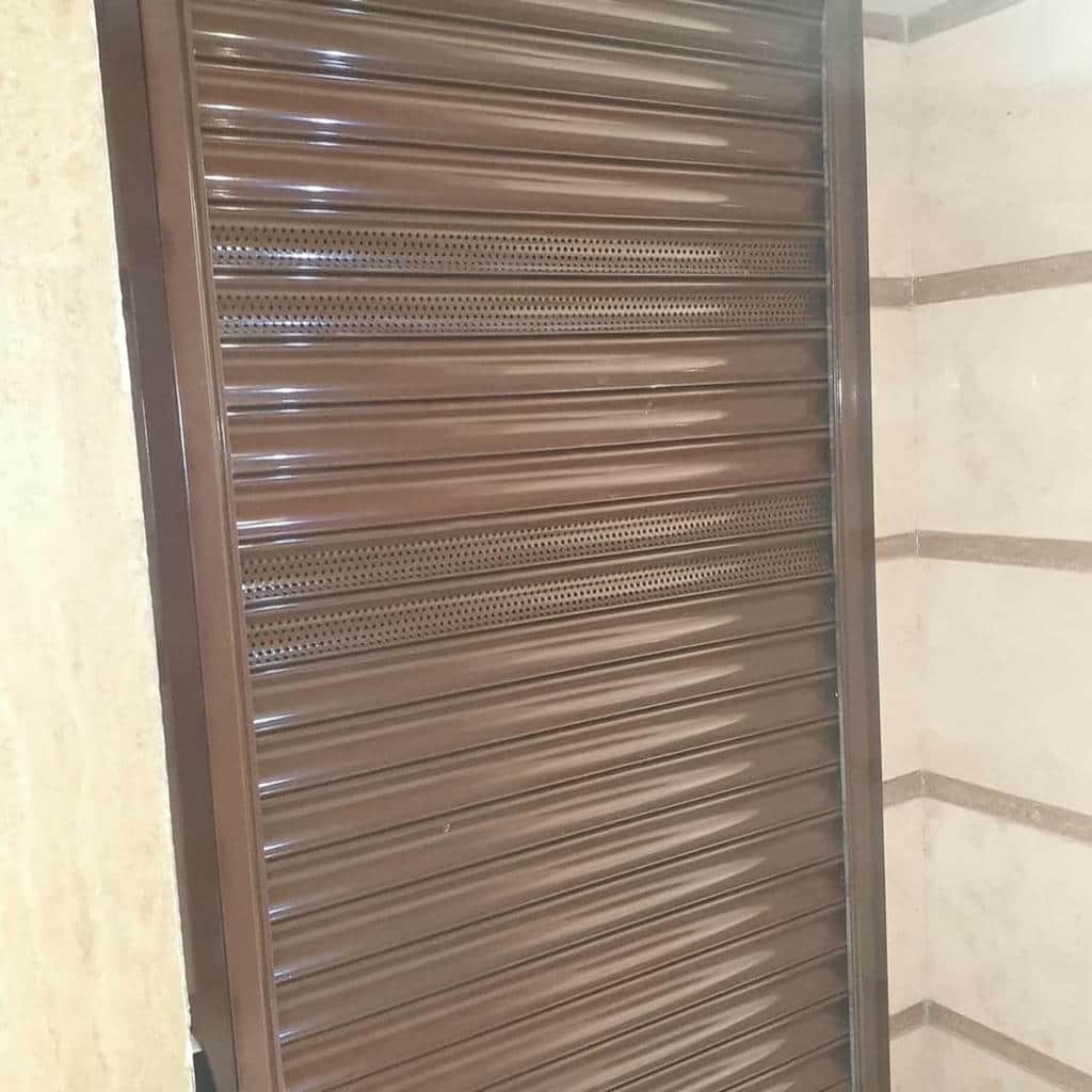 درب کرکره ای ساختمان با طراحی هماهنگ درب کرکره ای ساختمان با طراحی هماهنگ