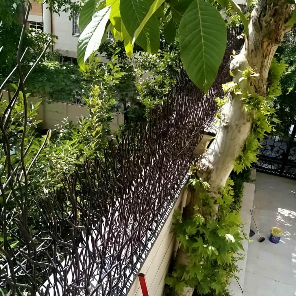 حفاظ دیوار فلزی با مدل شاخ گوزنی برای خانه
