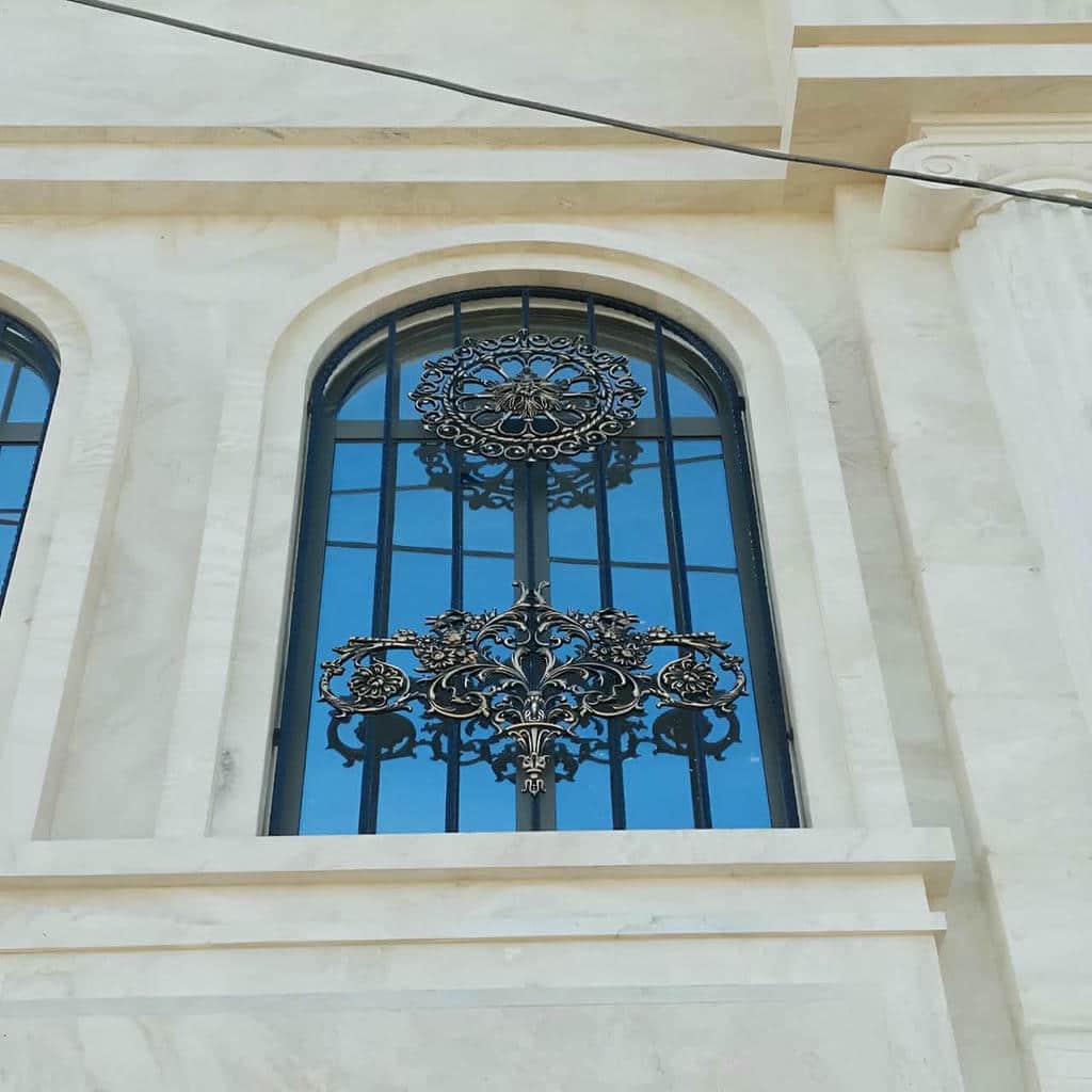 گارد پنجره فرفورژه هماهنگ نما گارد پنجره فرفورژه هماهنگ نما