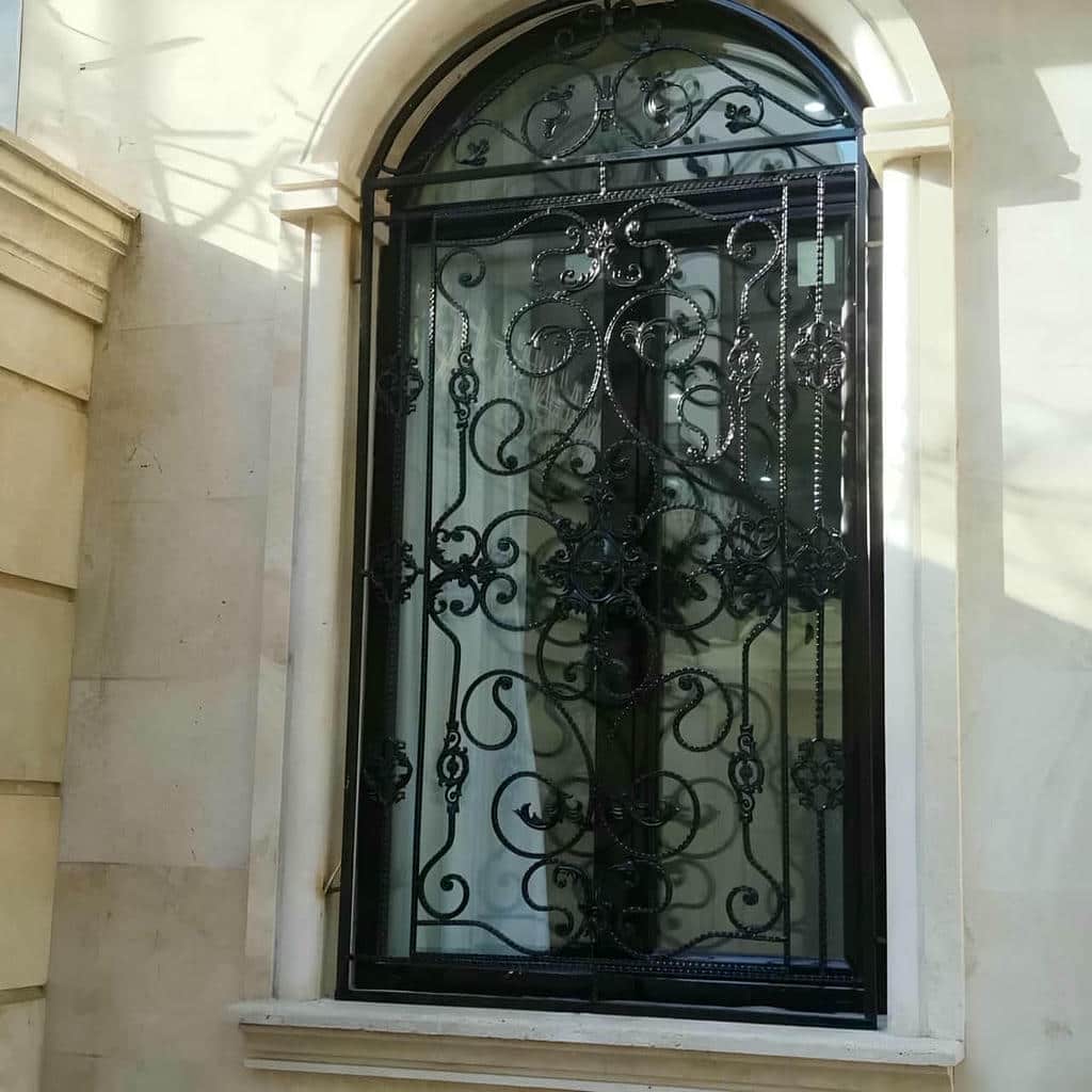 محافظ پنجره دوجداره مناسب فضای مسکونی محافظ پنجره دوجداره مناسب فضای مسکونی