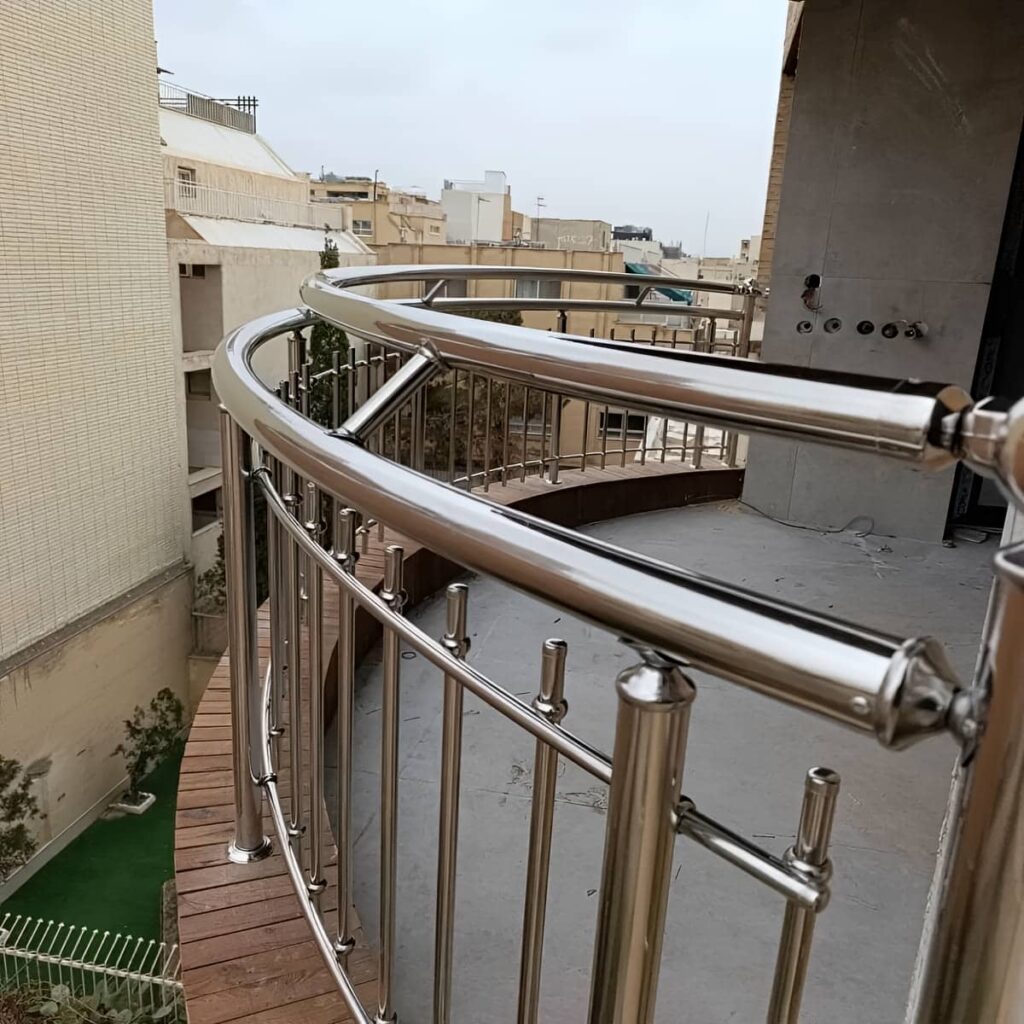 حفاظ پله با طراحی مدرن حفاظ پله با طراحی مدرن
