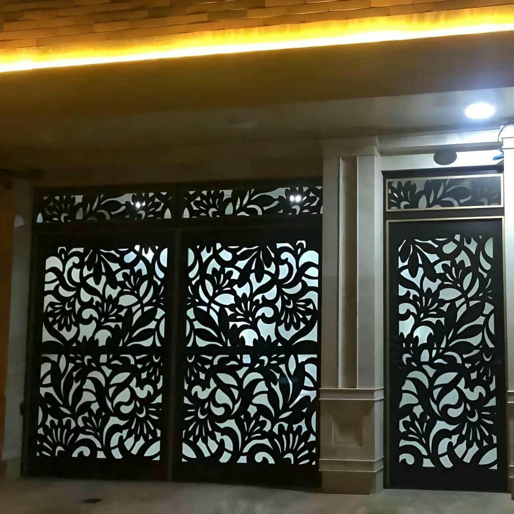 درب حیاط فلزی هماهنگ نما درب حیاط فلزی هماهنگ نما